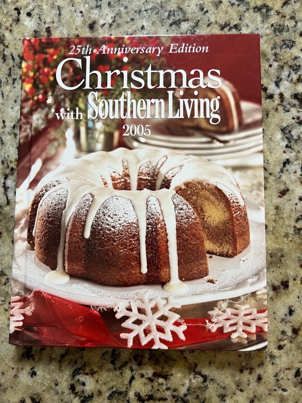 Southern Living Holiday Recipes 2005 Cookbook - Red Cover